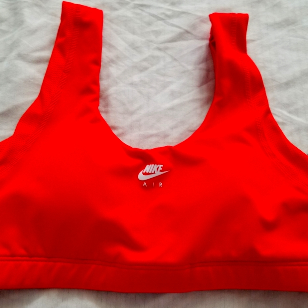 NIKE AIR SPORTS BRA